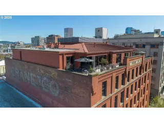 Photo #4: 271689277 Listing