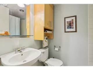 Photo #5: 271821801 Listing