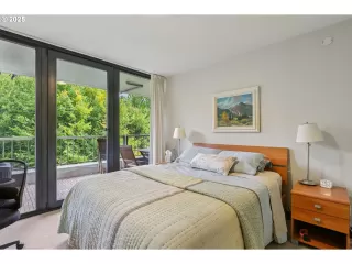 Photo #6: 271821801 Listing