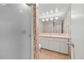 Photo #6: 271828311 Listing 