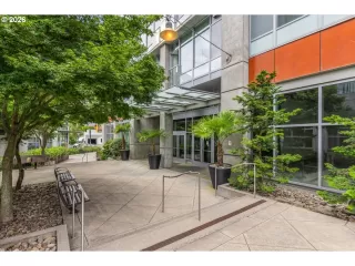 More Details about MLS # 272322521 : 1926 W BURNSIDE ST 301