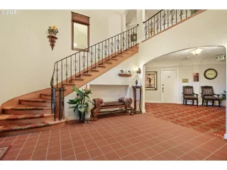 Photo #3: 272432063 Listing 