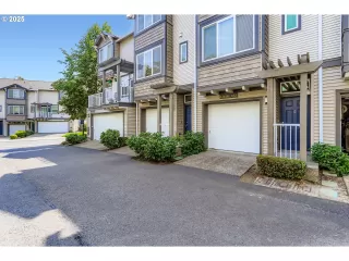 Photo #2: 272659636 Listing 