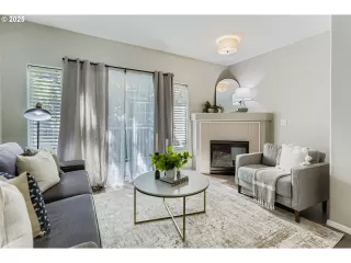 Photo #4: 272659636 Listing 