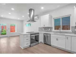 Photo #5: 275189109 Listing 