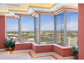 Photo #3: 275494603 Listing 