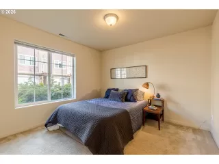 Photo #2: 275868228 Listing 