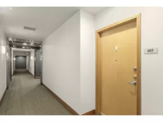 Photo #6: 275878504 Listing