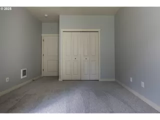 Photo #3: 275942020 Listing