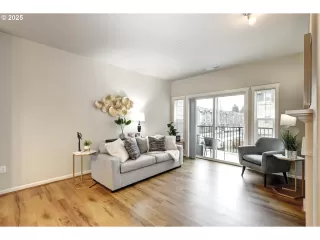 Photo #3: 276312292 Listing