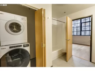 Photo #3: 276384268 Listing