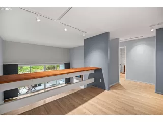 Photo #4: 276443597 Listing 