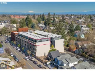 Photo #1: 277279615 Listing