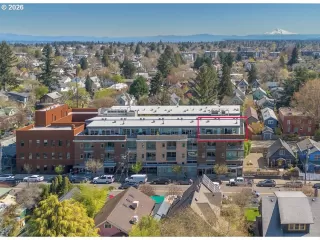 Photo #2: 277279615 Listing