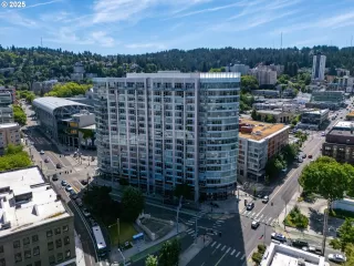 More Details about MLS # 277282595 : 1926 W BURNSIDE ST 1401