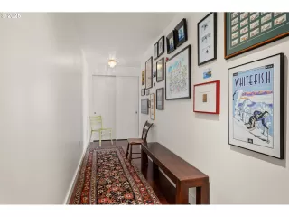 Photo #4: 277282595 Listing