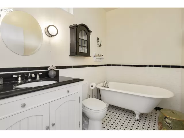 MLS: 277449906 Condo For Sale