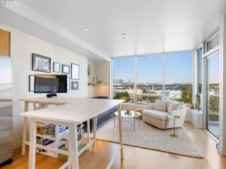 Photo #1: 277539707 Listing 