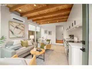 Photo #4: 277802584 Listing
