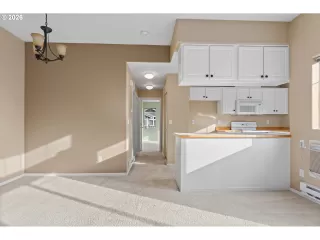 Photo #6: 277822882 Listing 