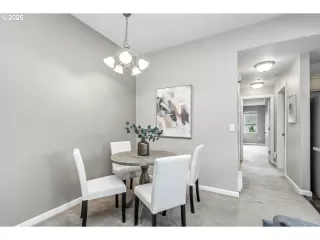 Photo #6: 278468932 Listing 