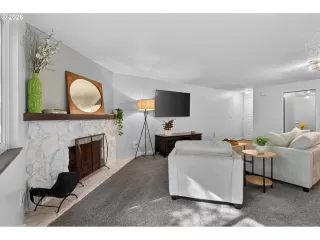 Photo #4: 278497003 Listing