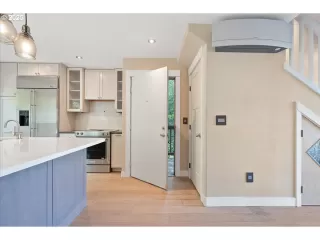 Photo #1: 279105509 Listing