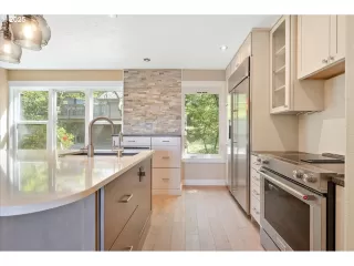 Photo #2: 279105509 Listing