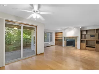 Photo #6: 279128790 Listing