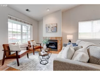 More Details about MLS # 280052854 : 15415 SW PICADILLY LN