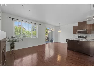 Photo #4: 280271799 Listing