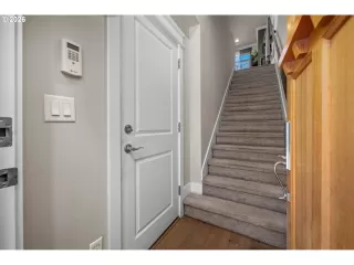 Photo #3: 280483043 Listing 