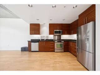 Photo #2: 281333744 Listing 