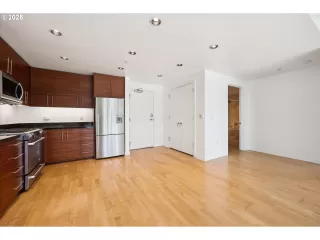 Photo #3: 281333744 Listing 