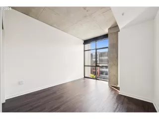 Photo #4: 281333744 Listing 