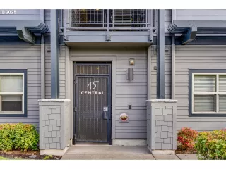 Photo #2: 281470135 Listing