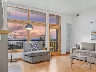 Photo #1: 281690594 Listing