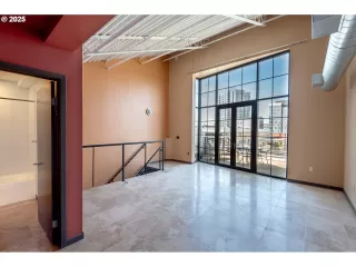 Photo #2: 283105047 Listing 