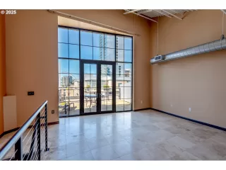 Photo #4: 283105047 Listing 