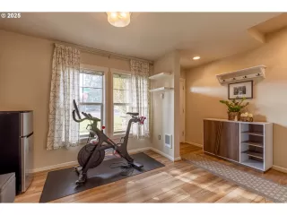 Photo #2: 283242198 Listing 