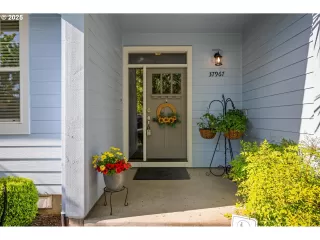 Photo #6: 283377456 Listing 