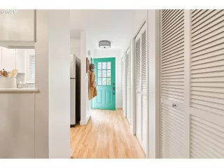 More Details about MLS # 283504900 : 2825 NW UPSHUR ST D