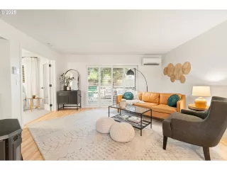 Photo #2: 283504900 Listing