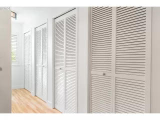 Photo #4: 283504900 Listing