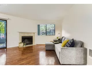 Photo #5: 283629576 Listing 