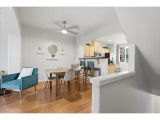 Photo #5: 284221248 Listing 