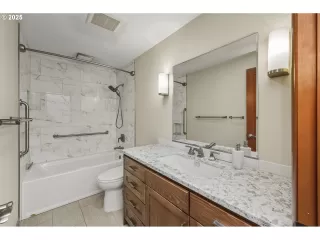 Photo #6: 284949120 Listing 