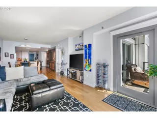 Photo #5: 284996417 Listing 
