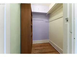 Photo #1: 285403756 Listing