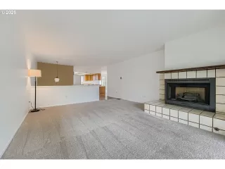 Photo #5: 285741036 Listing 